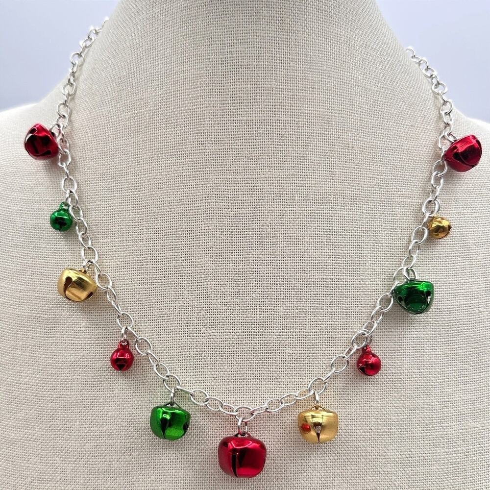 Vintage 90s Christmas Jingle Bell Charm Necklace Classic Holiday Fashion Jewelry